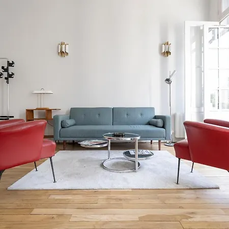 Place Du Palais Centre Historique *