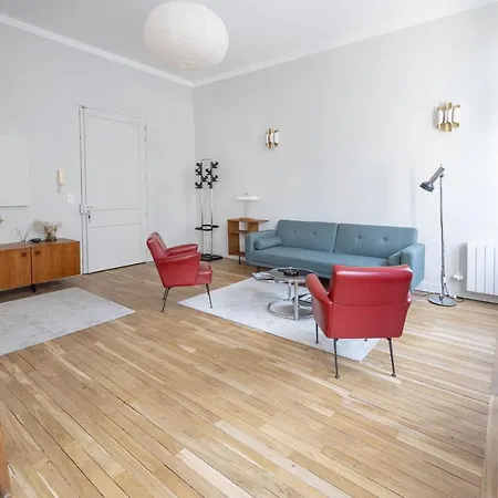 Place Du Palais Centre Historique *