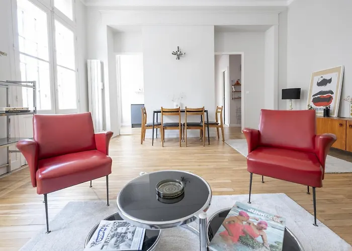 Place Du Palais Centre Historique *