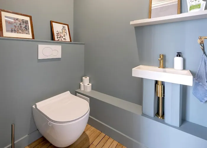 Place Du Palais Centre Historique