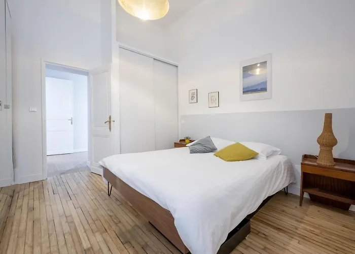 Place Du Palais Centre Historique Apartment Bordeaux