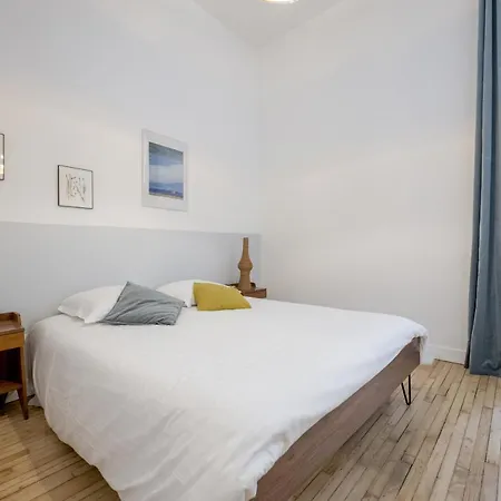 Place Du Palais Centre Historique Bordeaux