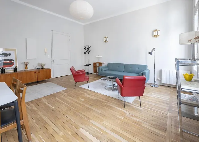 Place Du Palais Centre Historique *